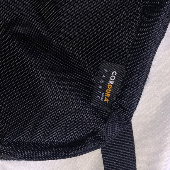 SOLD- Supreme bag - Picture 4 of 8